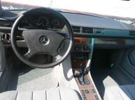 Mercedes-Benz 124 - 13