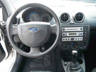 Ford Fiesta - 9