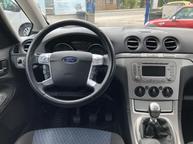 Ford Galaxy - 13