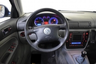 Volkswagen Passat - 19