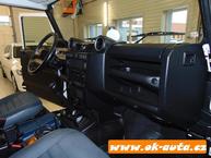 Land Rover Defender - 19