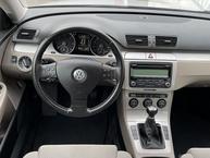 Volkswagen Passat - 25