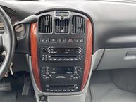 Chrysler Grand Voyager - 24
