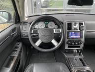 Chrysler 300C - 13