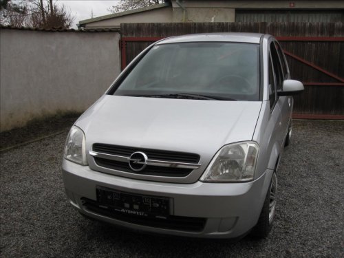 opel-meriva-1-4-16v-essentia