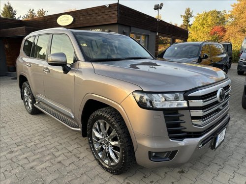 toyota-land-cruiser-lc-300-gx-r-70th-v6-3-0d-lux