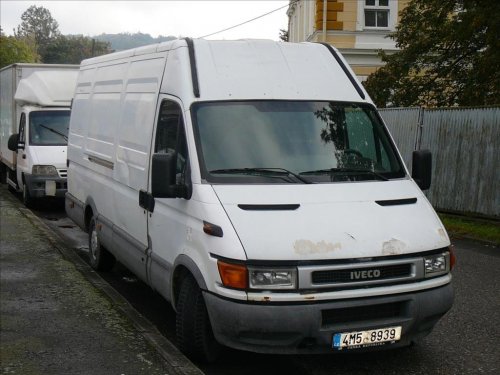 iveco-daily-2-8-35-c-15