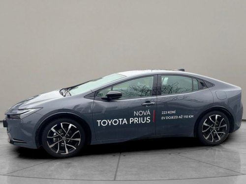 toyota-prius-prius-prestige-skyview-2-0phev