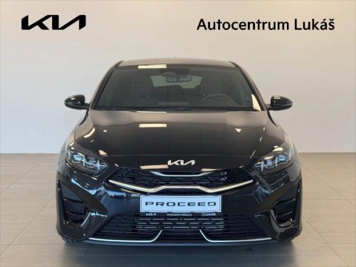 kia-cee-d-1-5-proceed-cd-t-gdi-gpf-gt-line-plus-2025