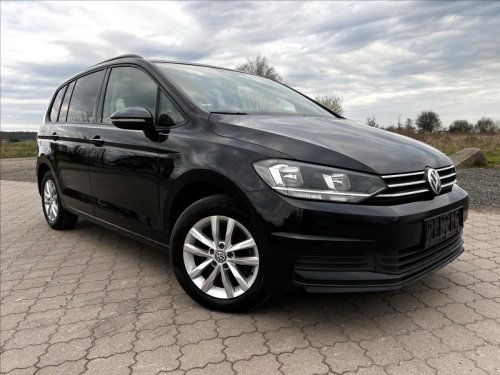 volkswagen-touran-1-6-tdi-85kw-comfortline