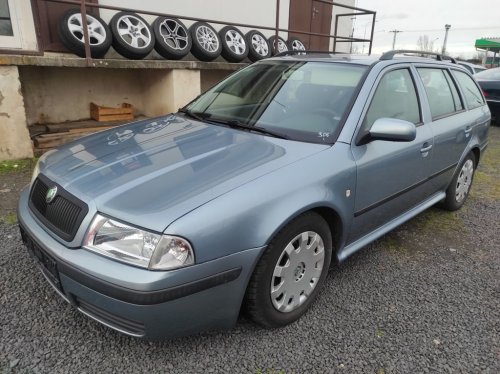 skoda-octavia-2-0-ambiente-combi