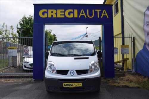 renault-trafic-2-0-dci-long-tazne