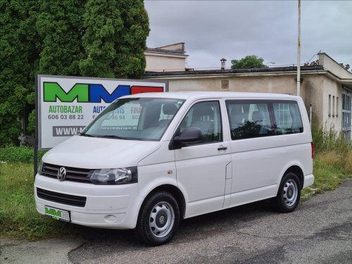 volkswagen-multivan-2-0tdi-1-maj-servis-vw