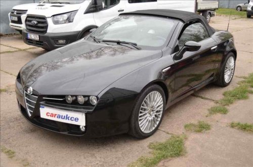 alfa-romeo-ostatni-spider-2-2-jts