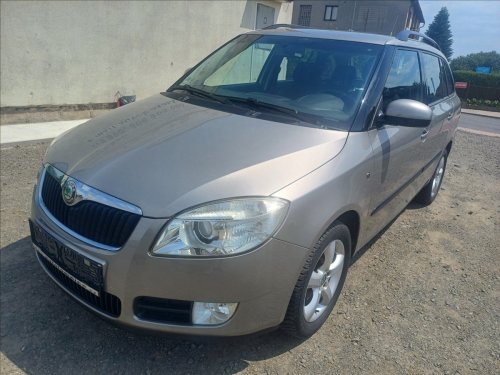 skoda-fabia-1-4-16v-elegance-combi