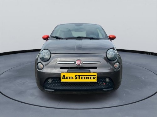 fiat-500e-82kw-park-senzory