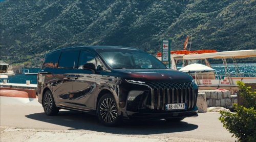 dongfeng-1-5-t-255-kw-hev-exclusive-v9