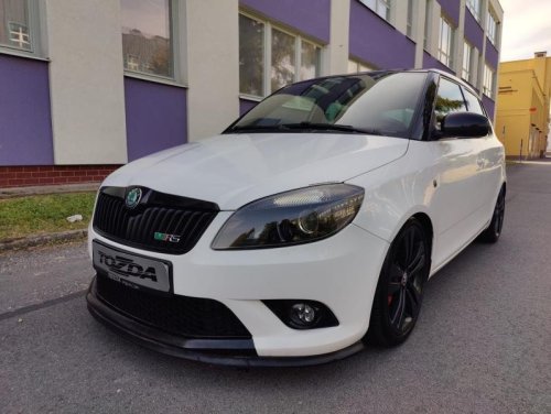 skoda-fabia-1-4-tsi-rs-dsg-black-editon