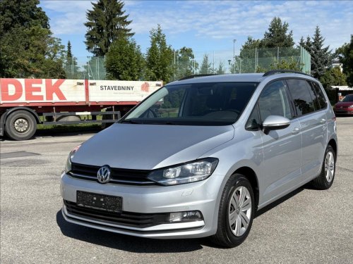 volkswagen-touran-1-6-tdi-85kw-7sed-nav-vyhr-taz