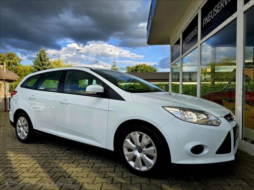 ford-focus-1-0eb-74kw-trend