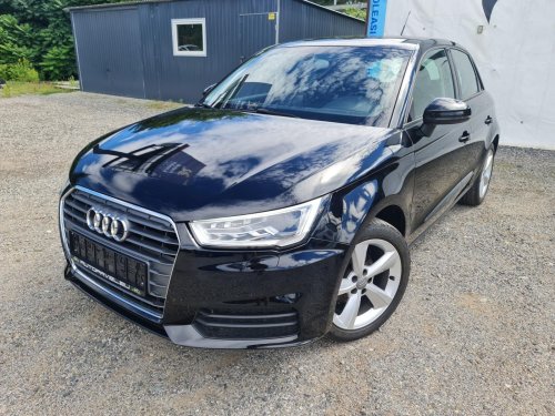 audi-a1-1-0-tfsi-led-svetla-navi