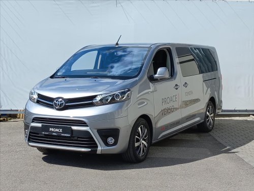 toyota-proace-verso-2-0-diesel-180k-a-t-l2-family-comfort-navi