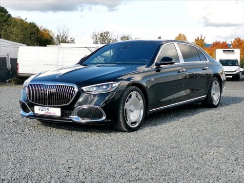 mercedes-benz-tridy-s-maybach-680-4matic-chauffeur