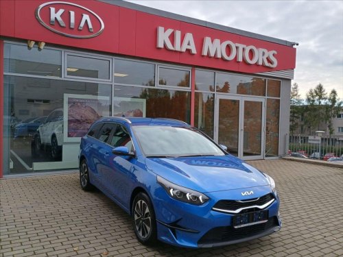 kia-cee-d-1-5-t-gdi-gpf-7dct-top-2025-akce-pemm