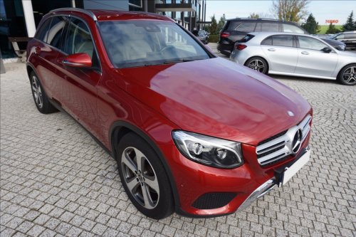 mercedes-benz-glc-2-1-glc-220d-4m
