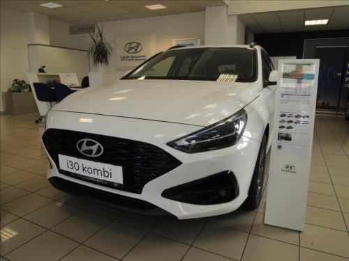 hyundai-i30-1-5-i30-kombi-go-czech