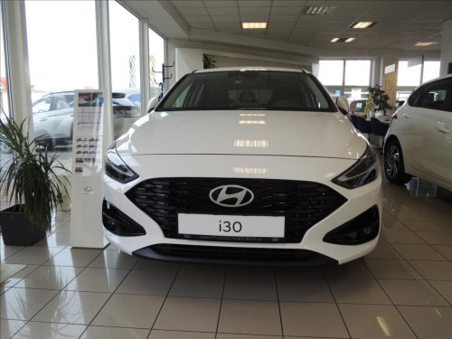 hyundai-i30-1-5-i30-hb-go-czech