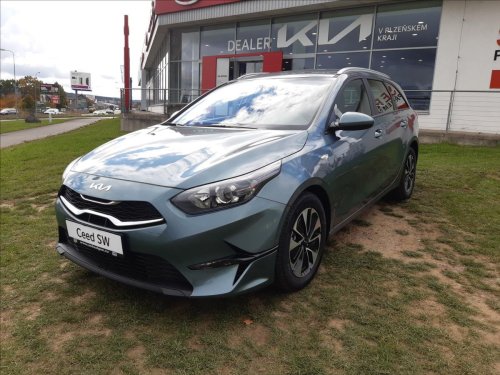 kia-cee-d-sw-spin-1-5-turbo-103kw-mt