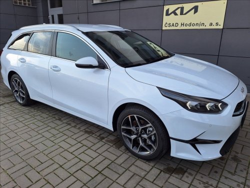 kia-cee-d-1-5-tgdi-7-dct-aut-sw-top