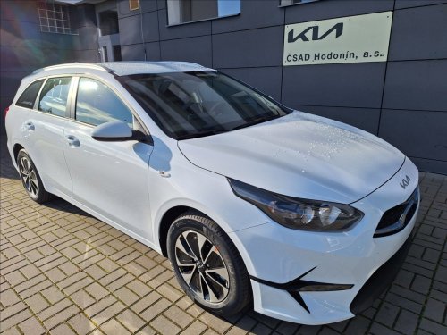 kia-cee-d-1-5-tgdi-7dct-aut-sw-spin