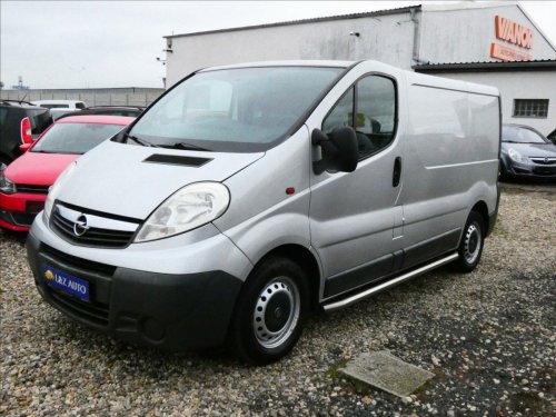 opel-vivaro-2-0-cdti