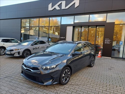 kia-cee-d-1-5-ceed-sw-cd-t-gdi-gpf-7dct-top