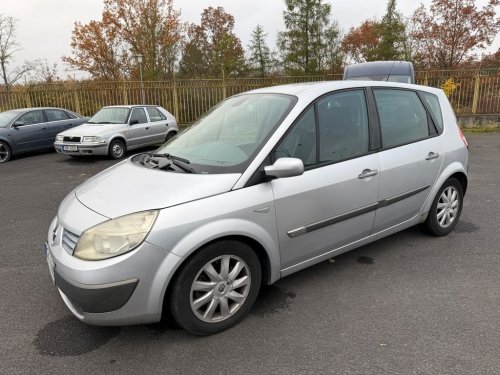 renault-scenic-2-0-dci