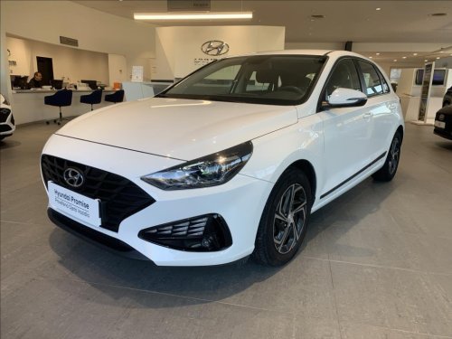 hyundai-i30-1-5-i-81kw-mt-family-comfort