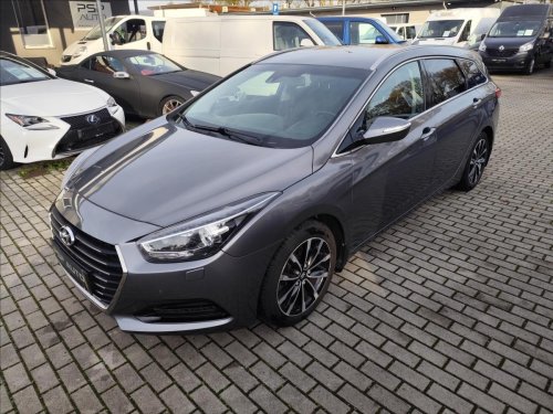 hyundai-i40-1-7crdi-104kw-premium-1-maj-cr-cebia-top