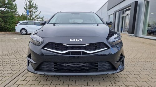 kia-cee-d-1-5-t-gdi-top