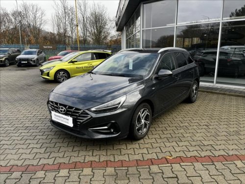 hyundai-i30-1-5-t-gdi-kombi-smart-nav
