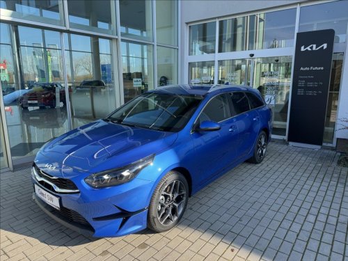 kia-cee-d-sw-cd-1-5-t-gdi-gpf-top