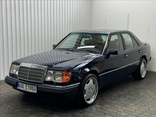 mercedes-benz-124-e400-v8