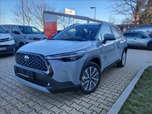 toyota-2-0-style-tech-hev