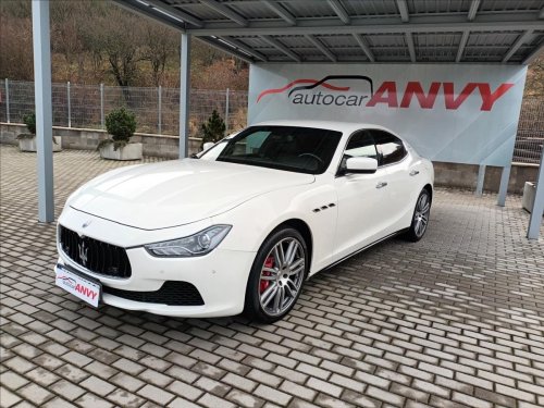 maserati-ghibli-3-0-v6-243kw-cr-navi-kuze