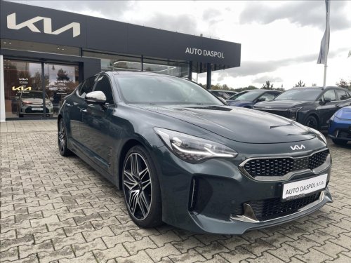 kia-stinger-3-3-t-gdi-gt-v6-awd-pns-head-up