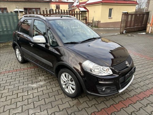 suzuki-sx4-1-6-1-majitel