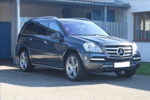 mercedes-benz-gl-5-5-550-4matic-amg