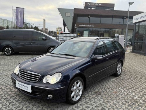 mercedes-benz-tridy-c-3-2-4-matic-v6-facelift-servis