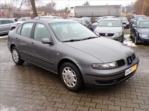 seat-toledo-1-6-i-klimatizace